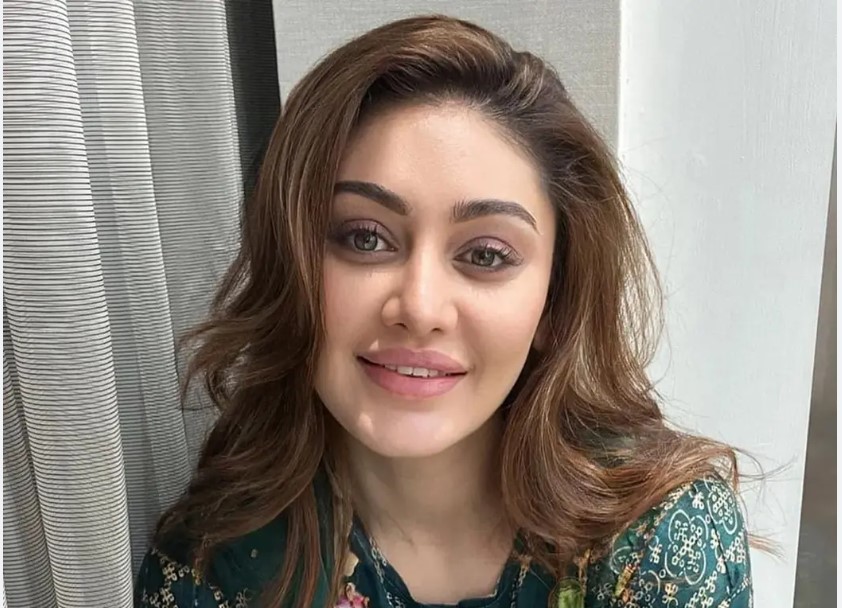 This is a featured Image of the post about shefali Jarieala