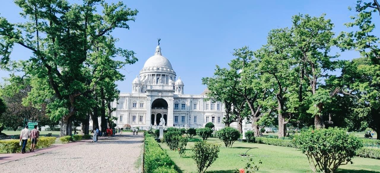 Victoria palace - front view