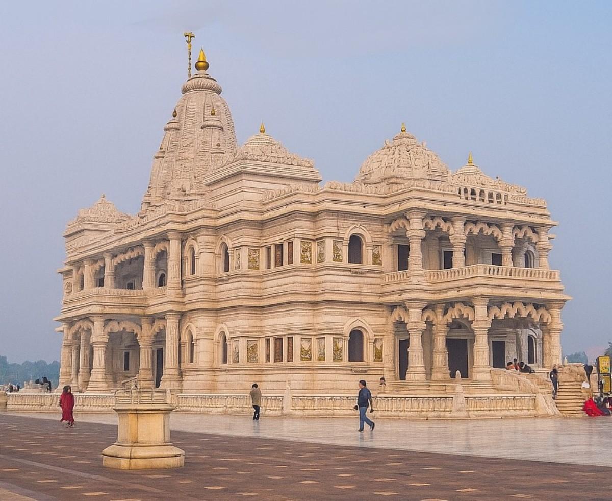 Vrindavan-how to reach, historical importance, budgets, everything you need to know